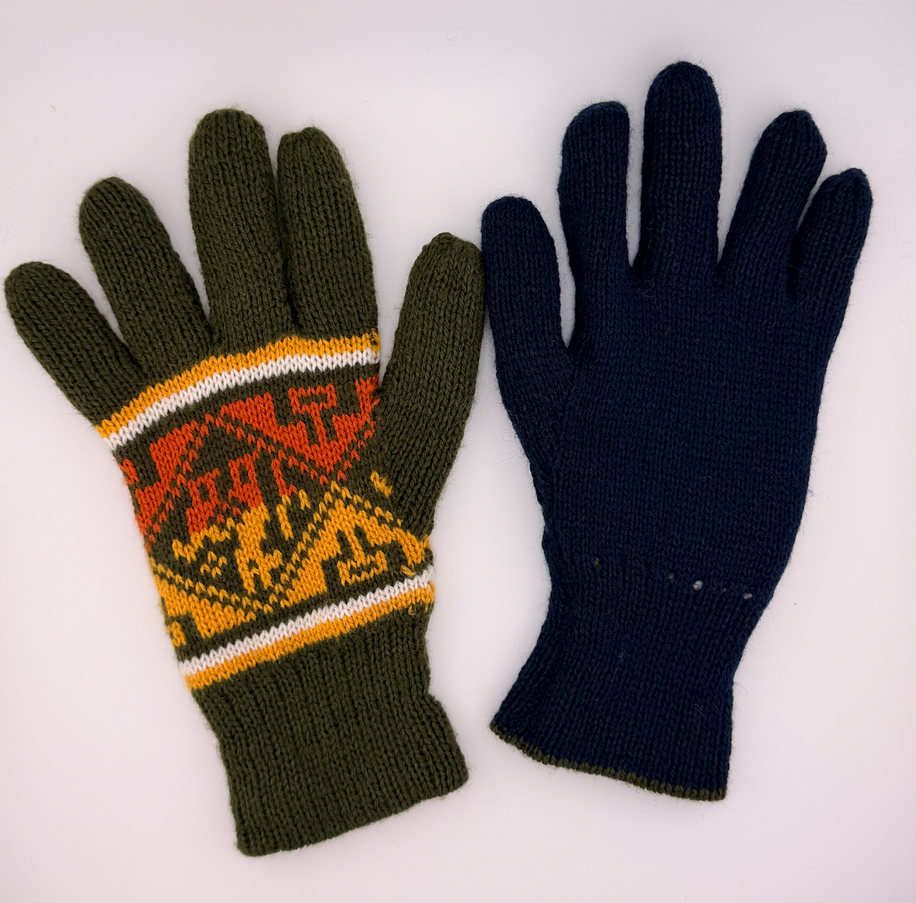 Reversible Baby Alpaca Andean Gloves